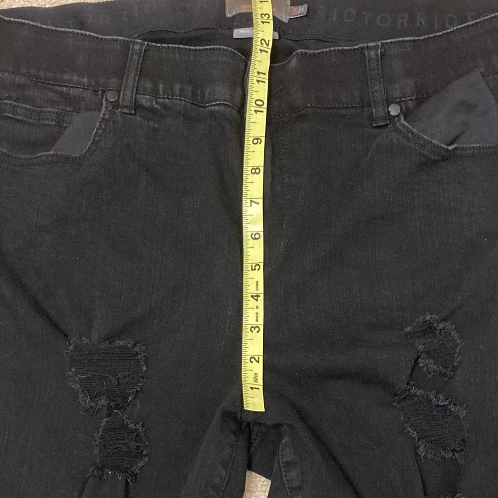 Torrid Bombshell Skinny Distressed Black Denim Jeans, Women’s Plus Size 22T - Picture 7 of 7
